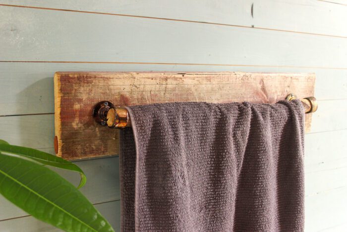 Treibholz Handtuchhalter kopenhagen mit Handtuch