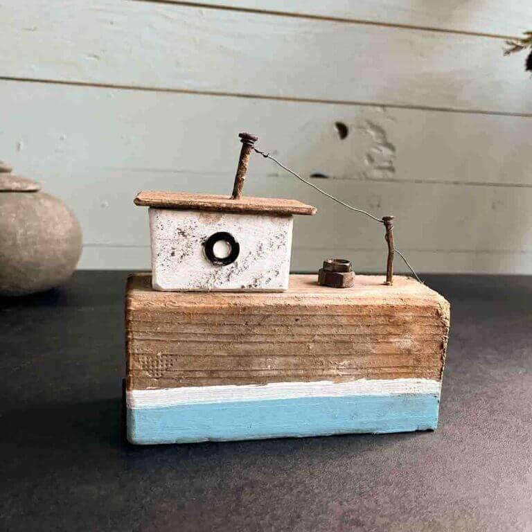 Treibholz Elbschlepper klein