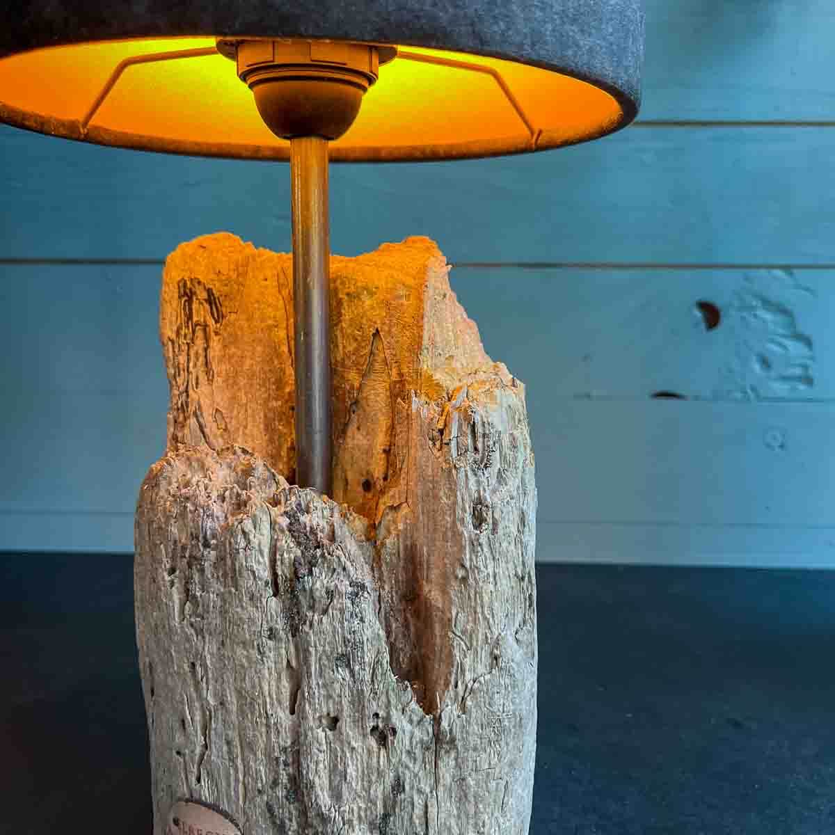 Treibholz Lampe Ebbe