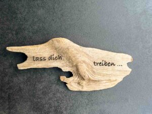 Treibholz treiben lassen