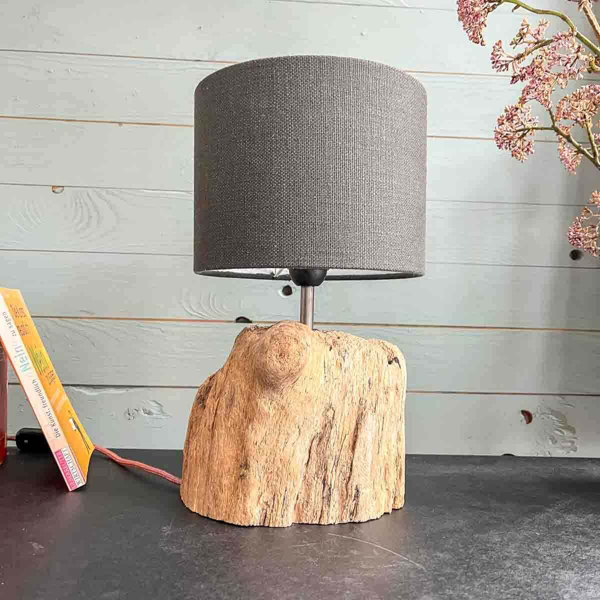 Treibholz Lampe Seebär